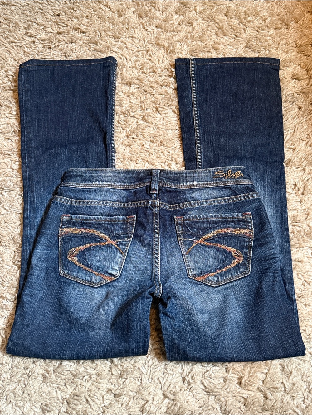 Y2K Silver Jeans Aiko Low-Rise Bootcut Style- Dark Wash